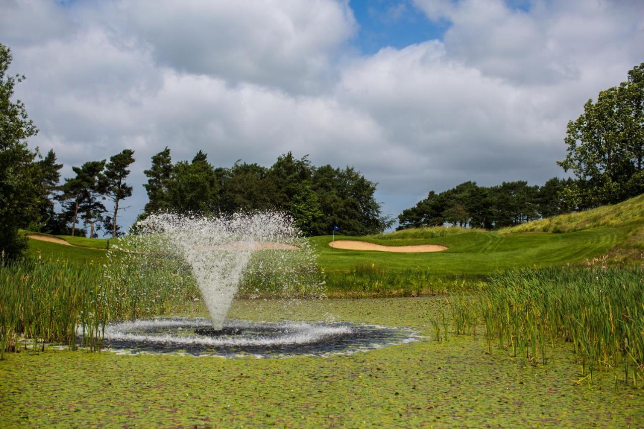 Tracy Park Hotel & Country Club Doynton Exteriör bild